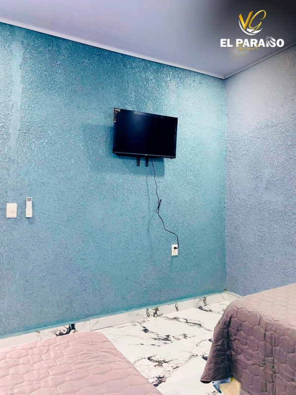 Plus - Imagen 5